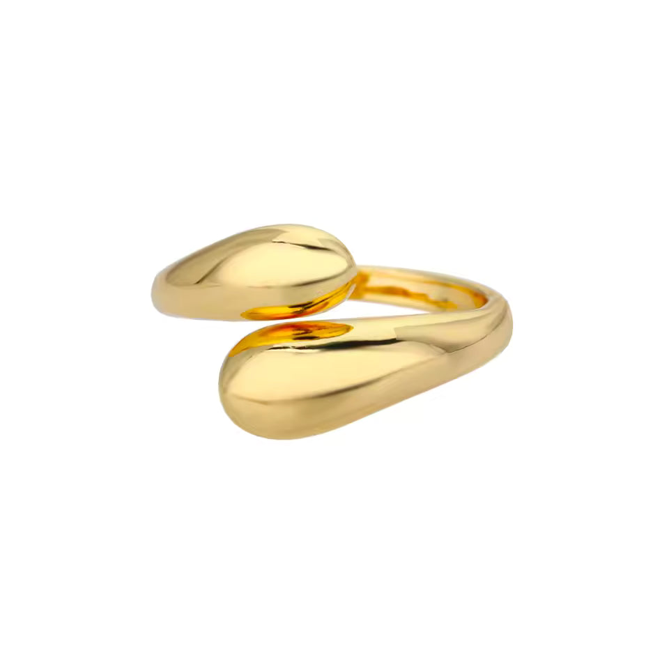 Teardrop golden ring